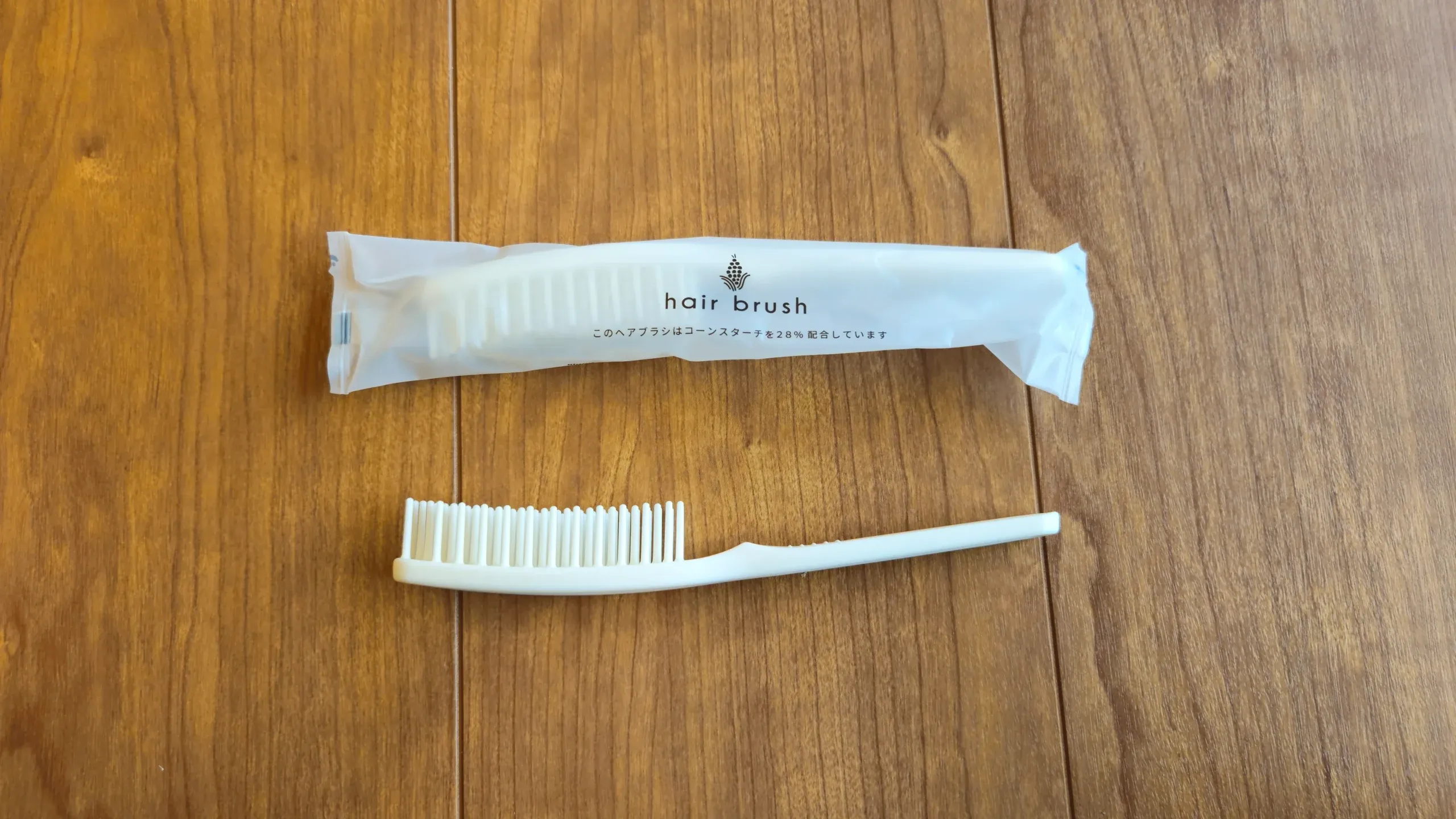 ヘアブラシ / Hair Brush