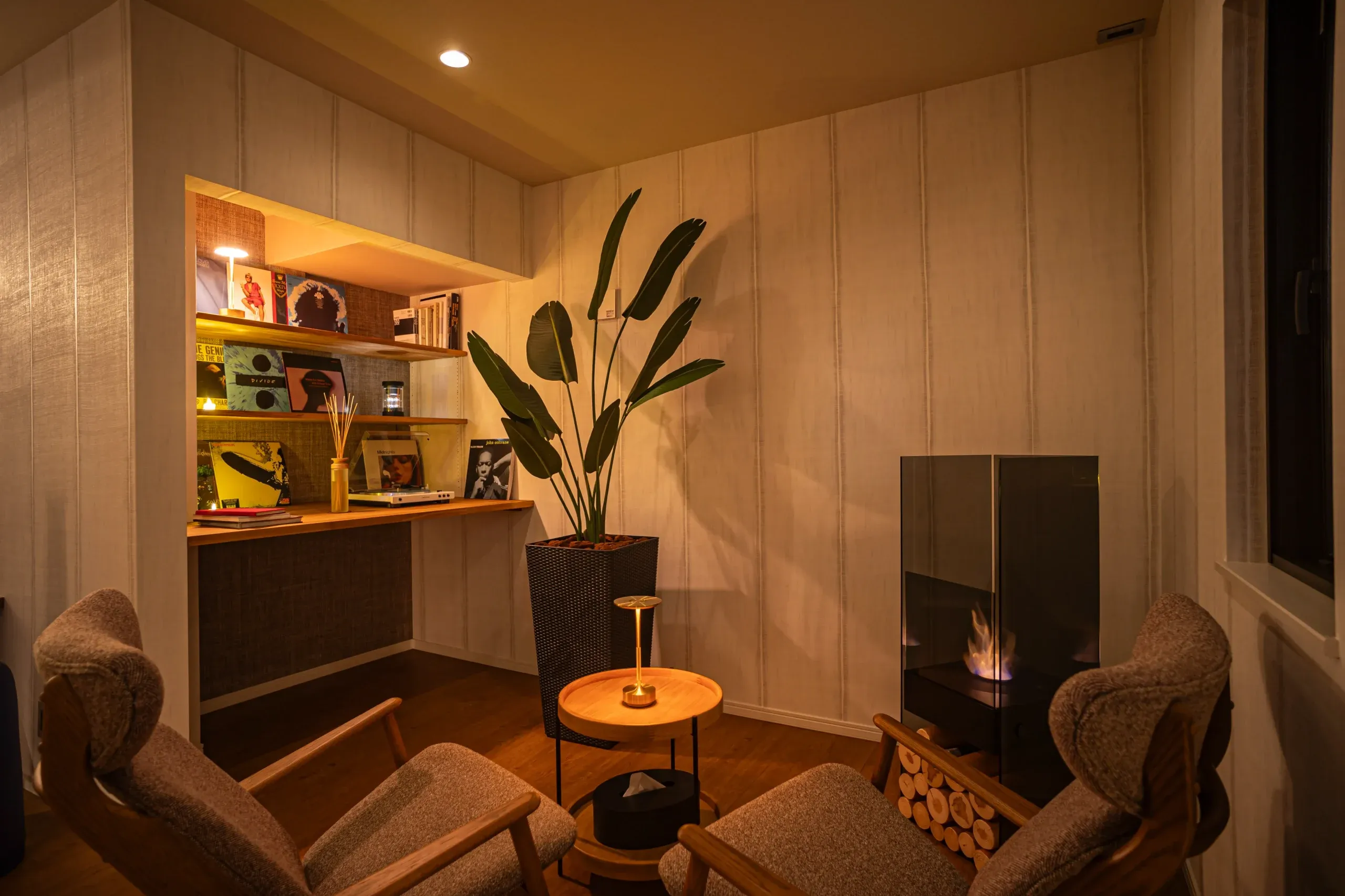 プール（昼）/ Pool (Noon)