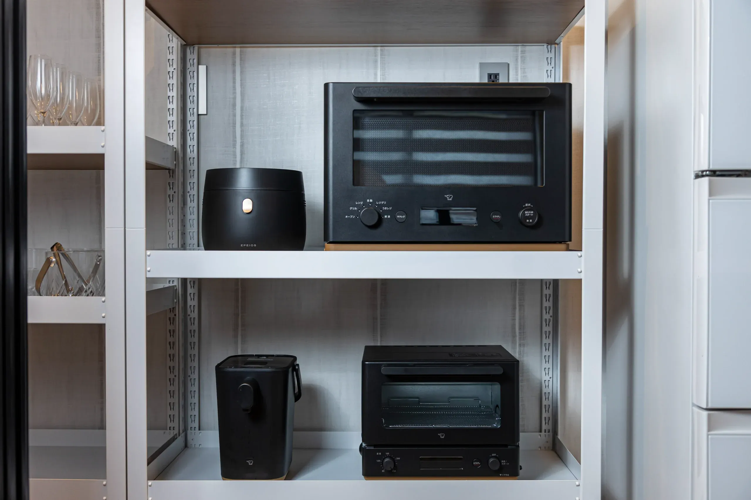 電子レンジ / 炊飯釜 / トースター / コーヒーメーカ-